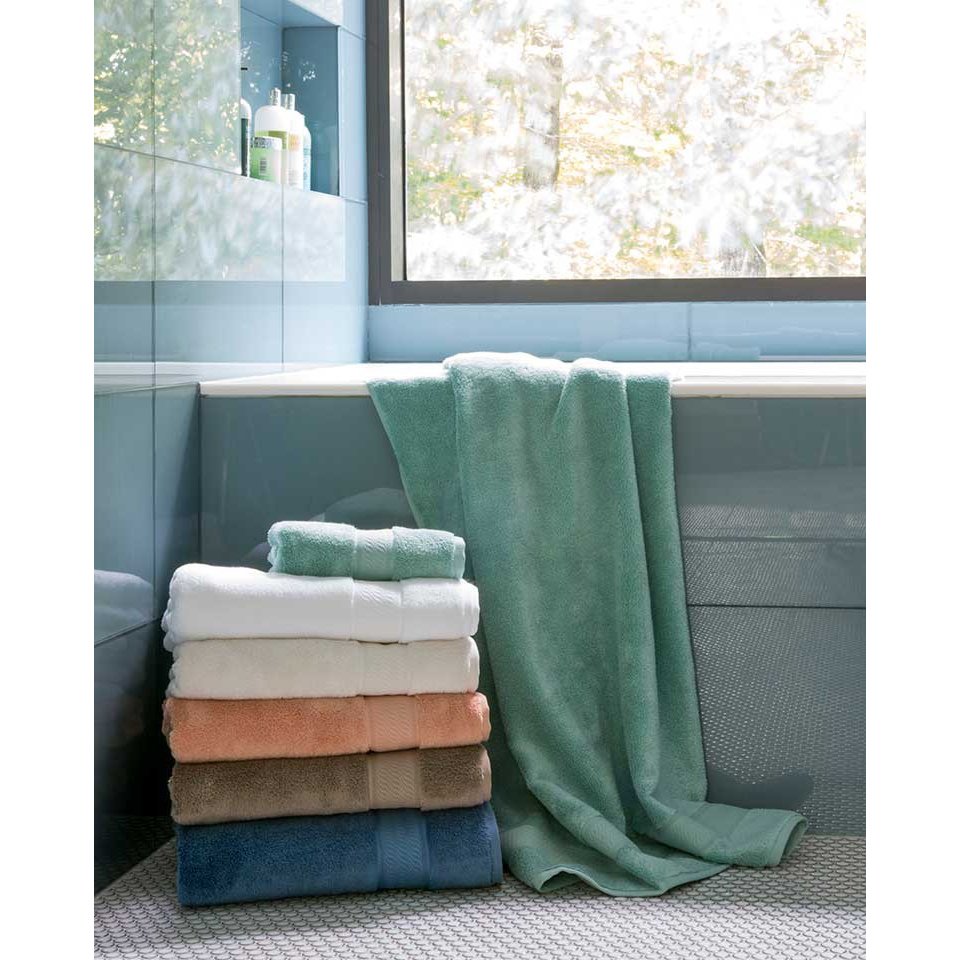 Sferra Amira Bath Sheet in Poolside, 40 in. W x 70 in. H | 100% cotton