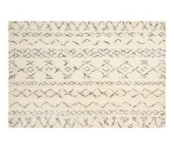 Safavieh Casablanca Collection Area Rug, 6' x 6'