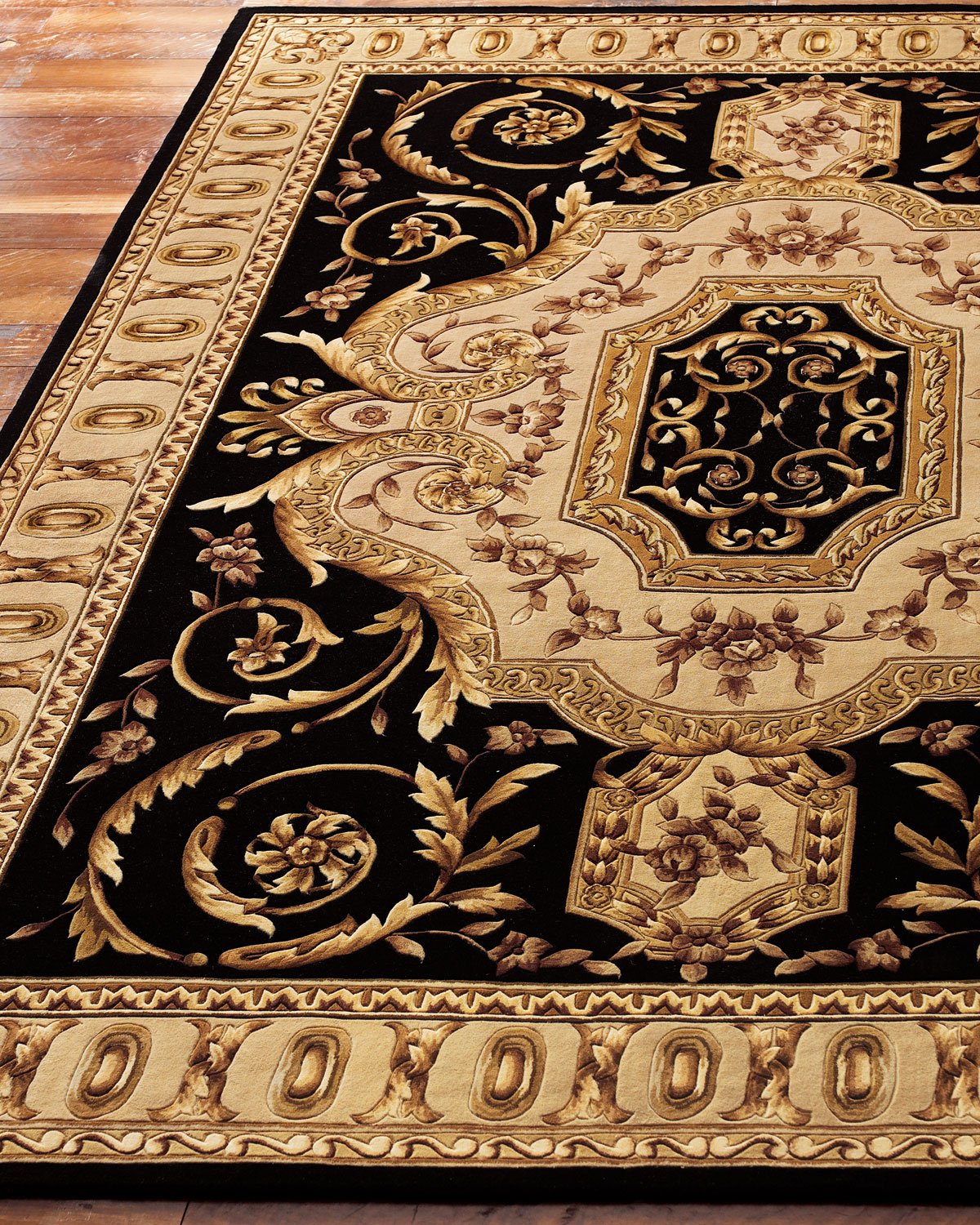 Empire Scrolls Rug, 8' Square