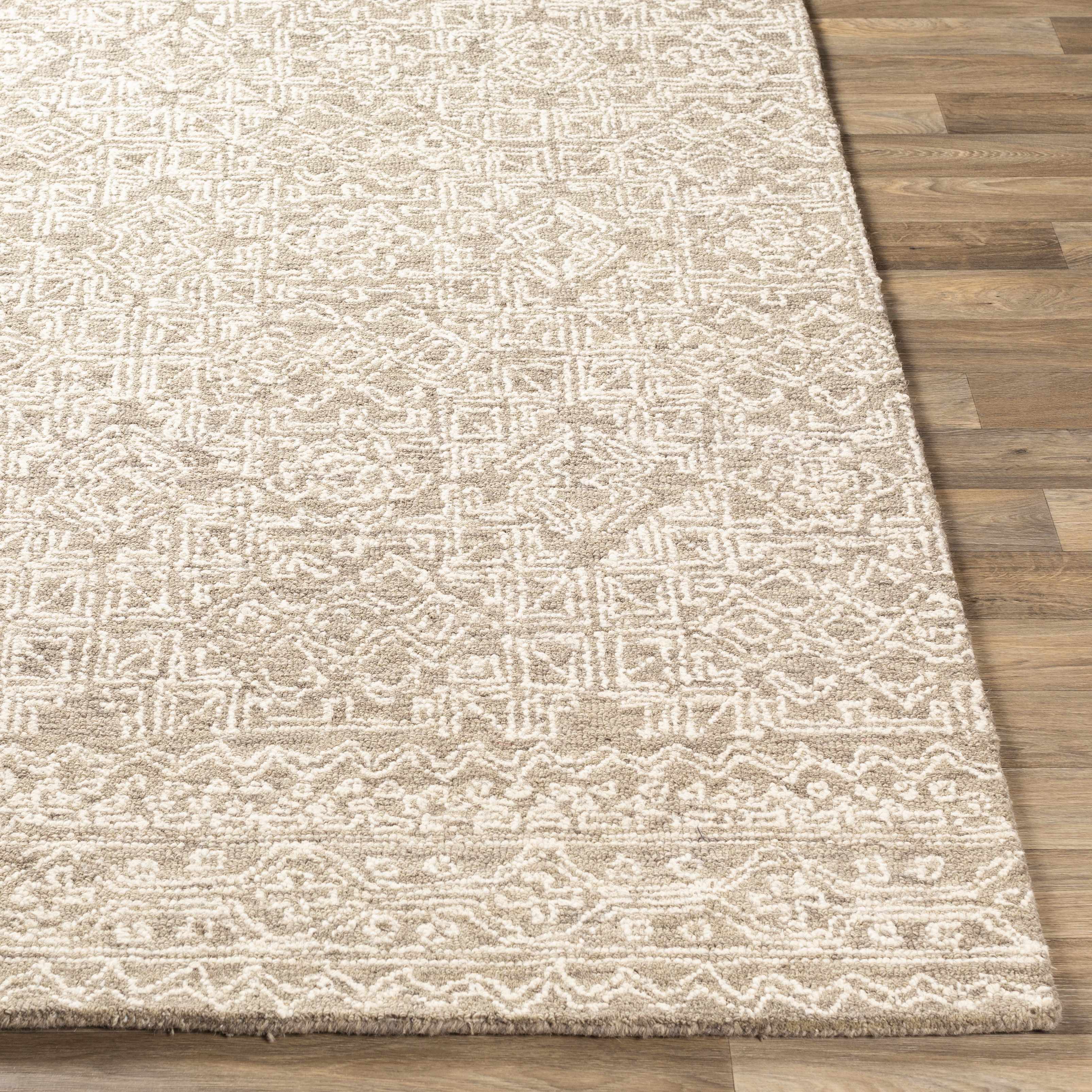 Fieldsboro 2' x 3' Transitional Wool Area Rug - Hauteloom