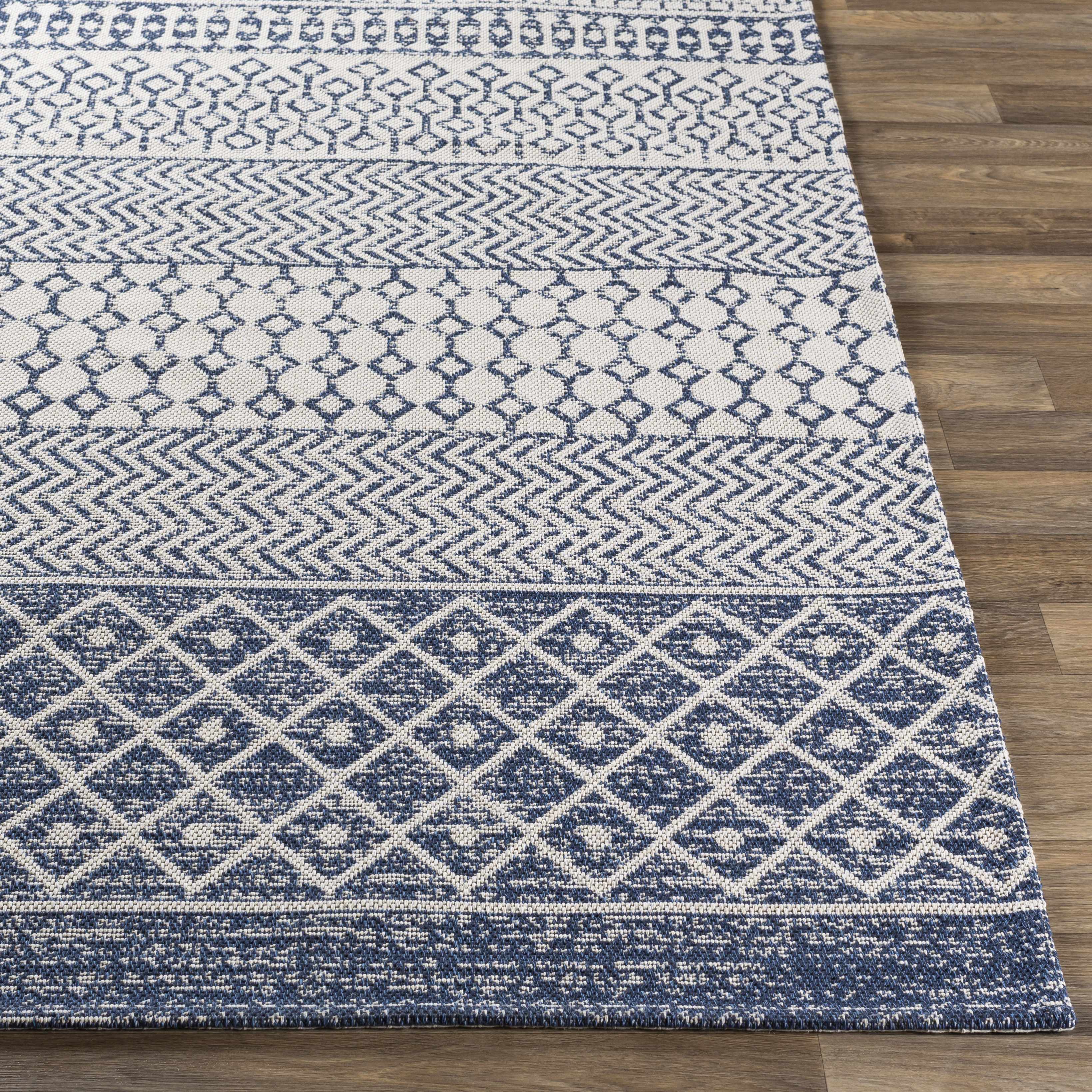 Flockton 2' x 2'9in Cotton Area Rug - Hauteloom