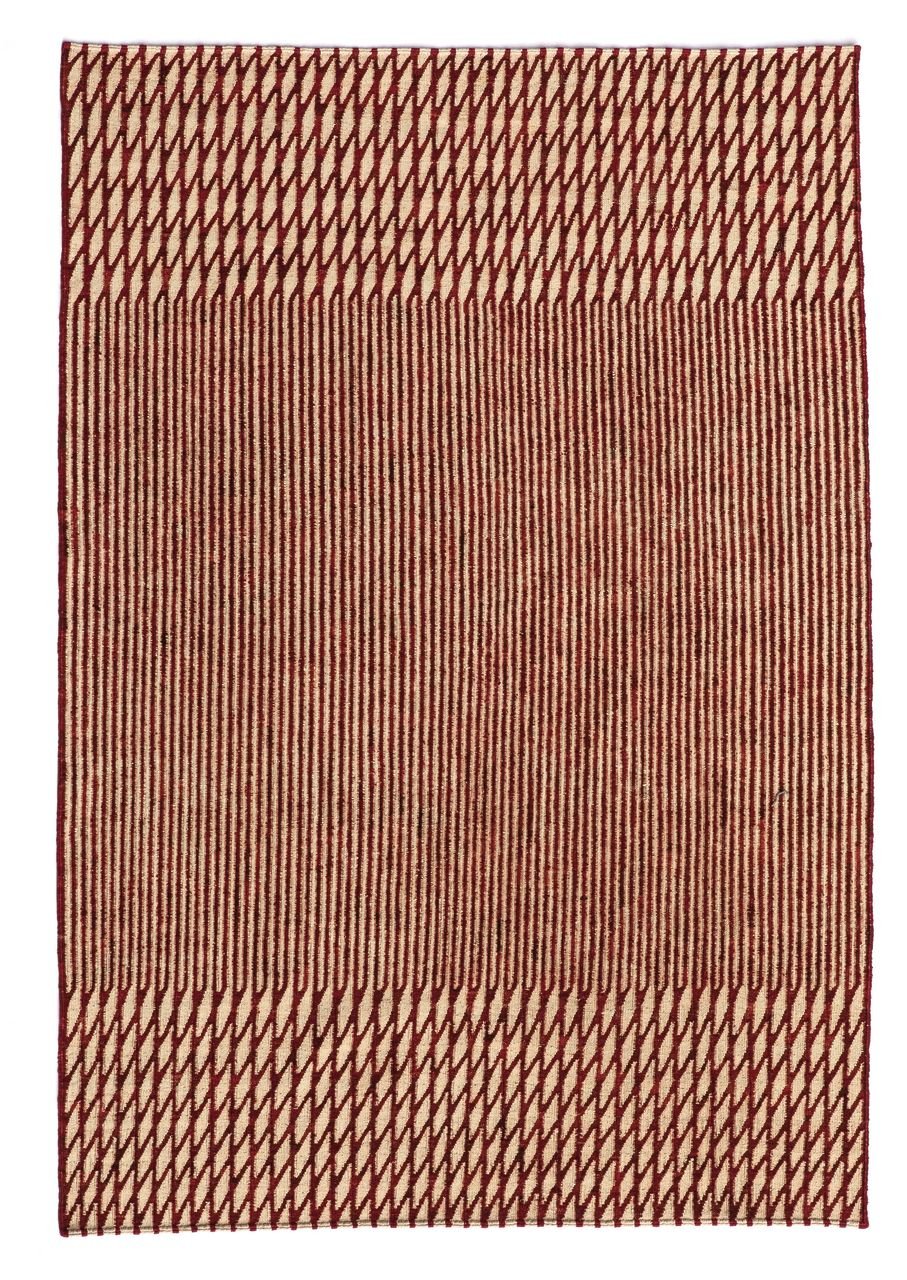 Blur Rug - 9'10in x 13'1in / Red