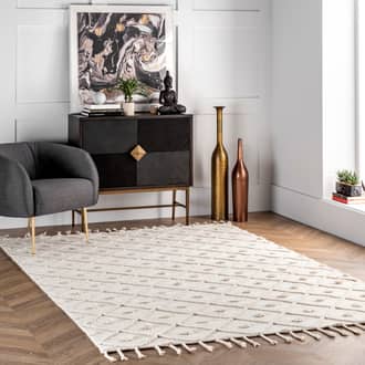 Ivory Waffell Diamond Textured Trellis Tassel rug - Casuals Rectangle 7' 6in x 9' 6in