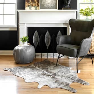 Gray Vaquero Spotted Faux Cowhide rug - Animal Prints Shaped 5' x 6' 7in