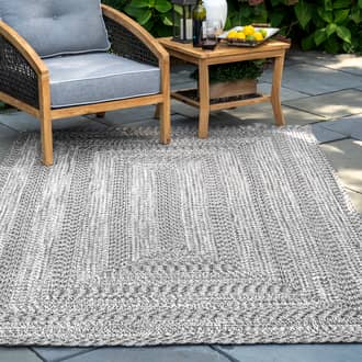 Gray Jubilee Braided Texture Indoor/Outdoor rug