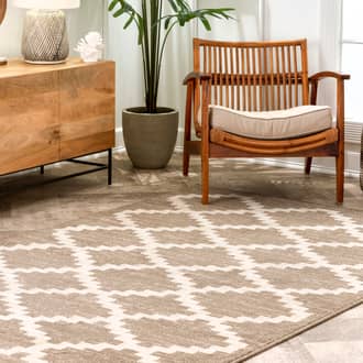 Beige Governess Jagged Trellis rug