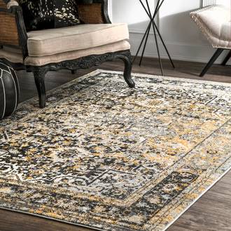 Gold Bosphorus Faded Star Petal Emblem rug