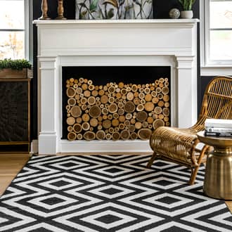 Black Spectacle Chevron Stripes rug