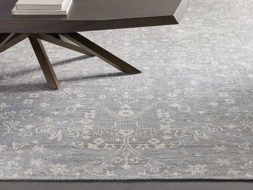 9' x 12' Faymont Handknotted Rug in Light Blue