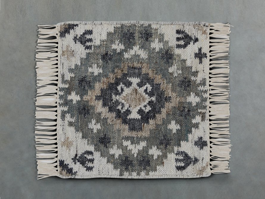 Tanner Rug swatch in Ivory/Taupe