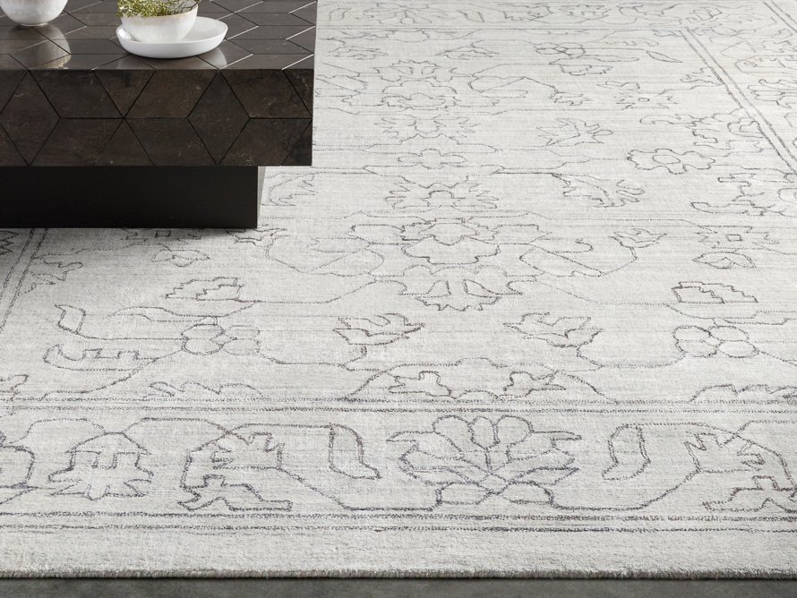 Jaden 4' X 6' Hand Knotted Rug in Silver