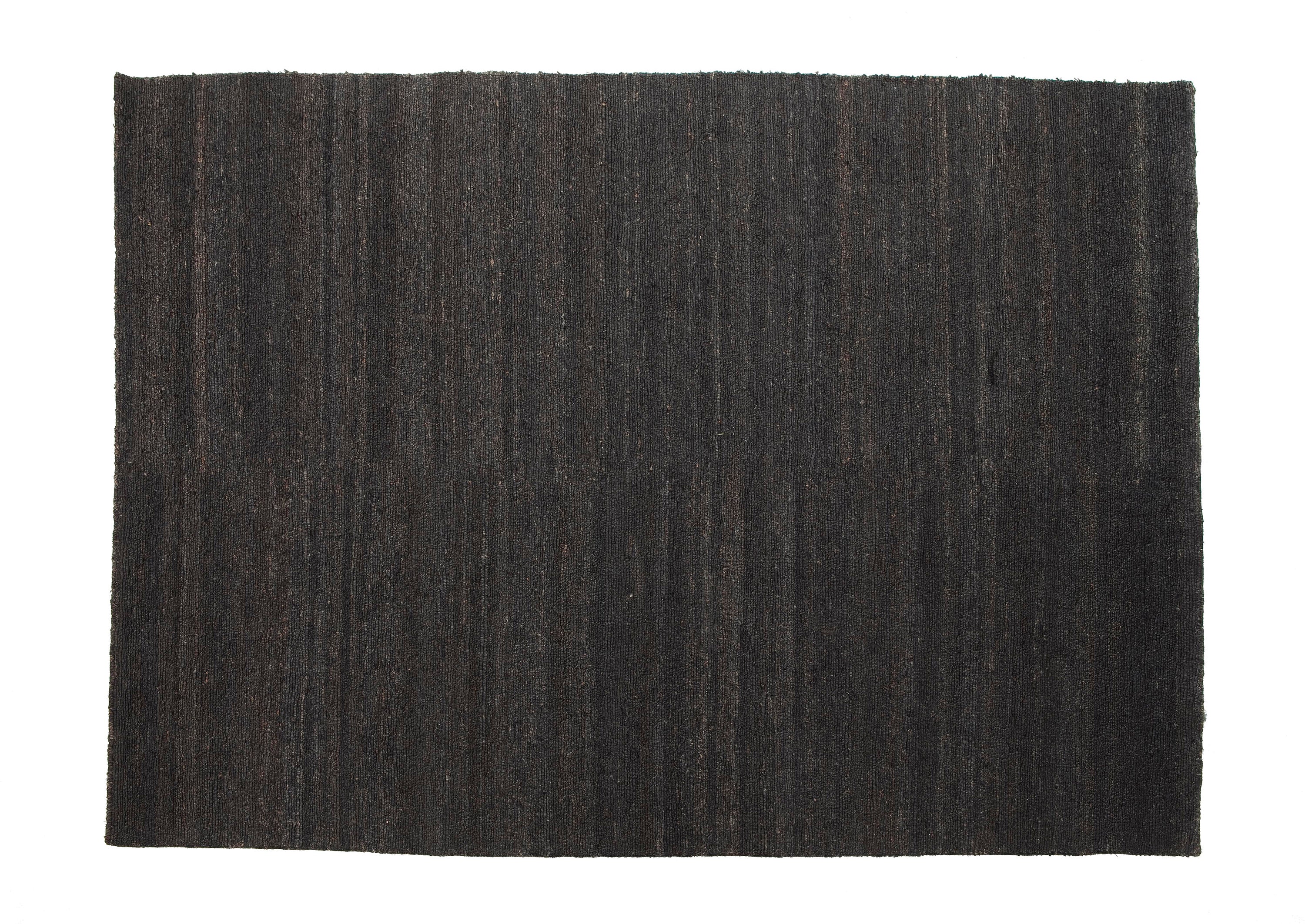 Earth Rug - 5'7''X7'10'' / Black