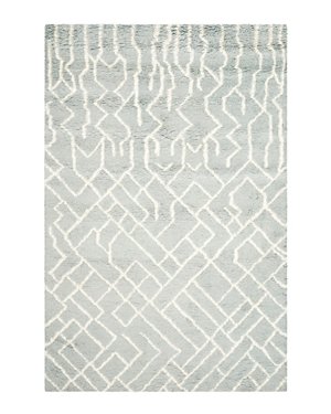 Safavieh Casablanca Collection Area Rug, 4' x 6'