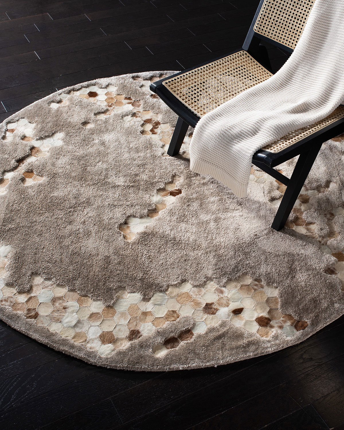 Derek Hand-Tufted Round Rug, 6' Round