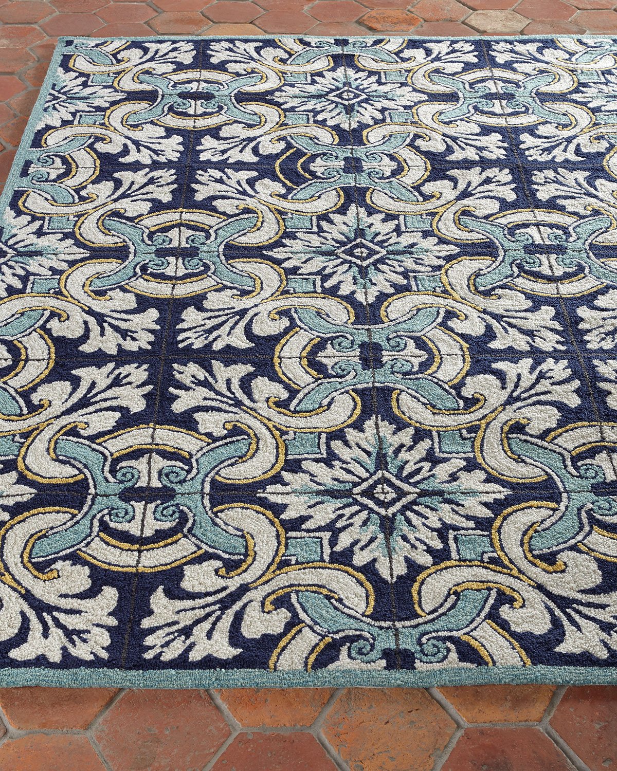 Paige Floral Tile Indoor/Outdoor Rug, 3'5in x 5'5in